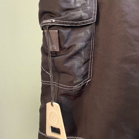 Men’s KIRRA board shorts pockets with CanOpener/ black and blue/size large - Picture 2 of 6